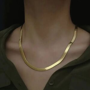 Herringbone 4mm golden necklace